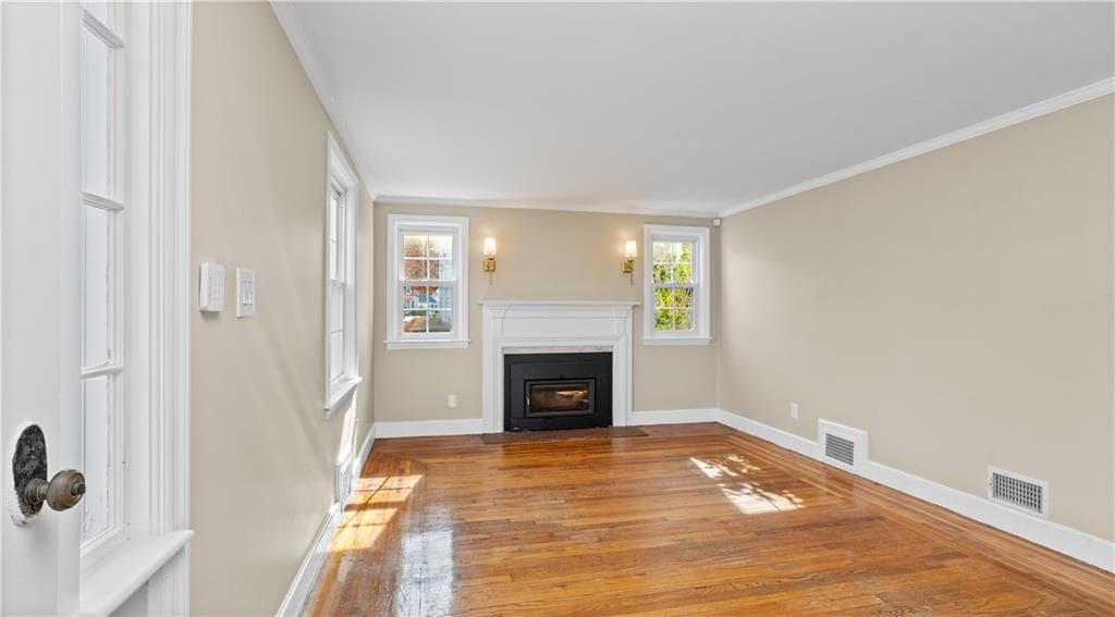 Single Family Residence at 123 Brunswick Drive, Warwick, photo 4 of 34