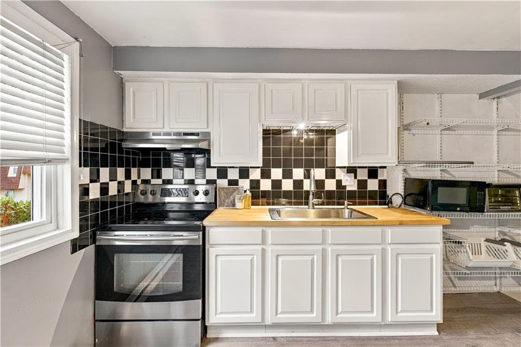 Condominium at 1588 Main Street UNIT 18, West Warwick, photo 7 of 34