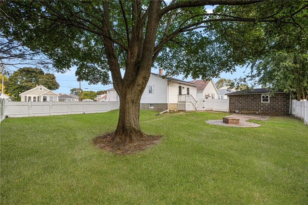 Single Family Residence at 22 Elder Avenue, East Providence, photo 10 of 37