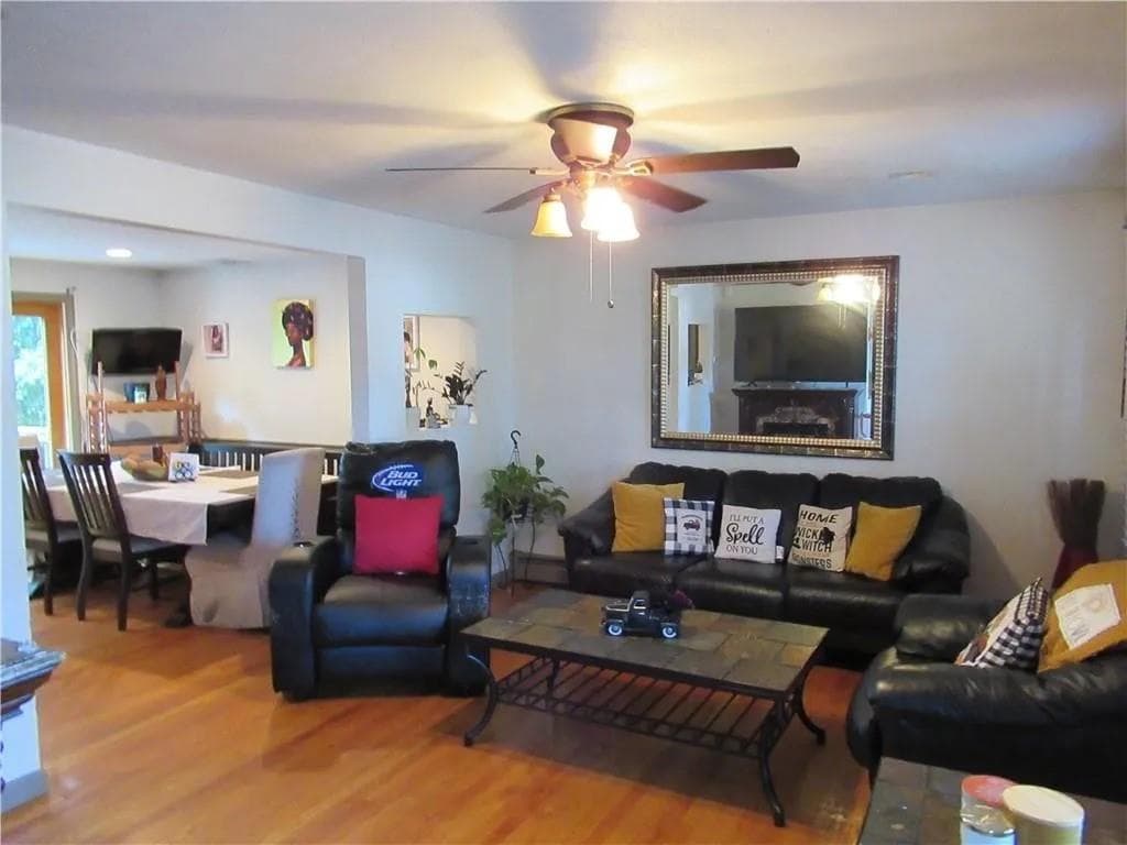 Single Family Residence at 83 83A Locust Avenue, North Providence, photo 7 of 15