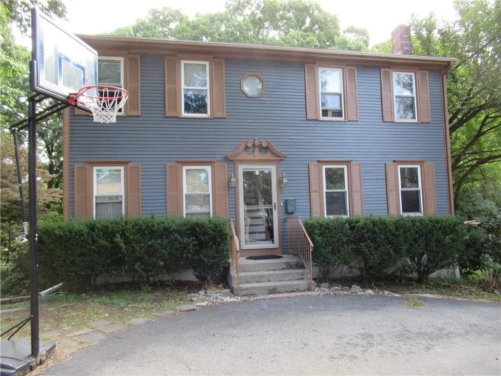 Single Family Residence at 83 83A Locust Avenue, North Providence, photo 15 of 15