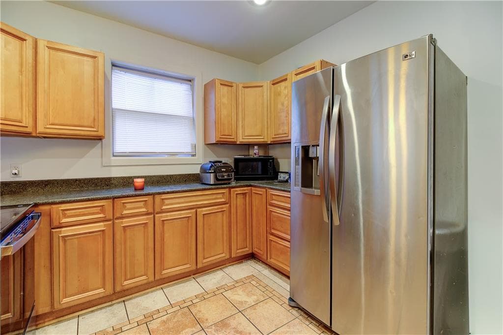 Multi Family at 165 Briggs Street, Providence, photo 3 of 22