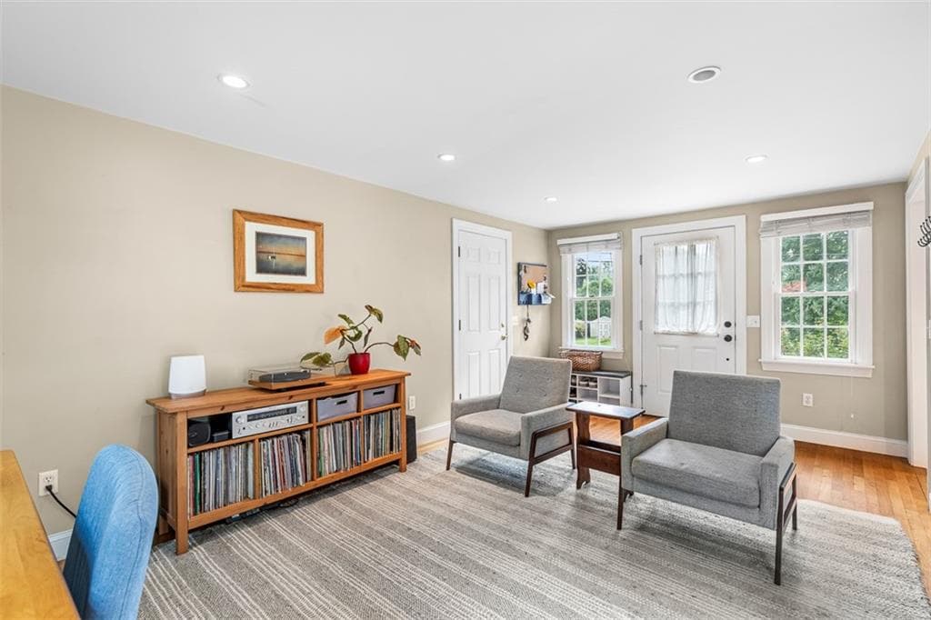 Single Family Residence at 3 Jenks Garden Lane, Barrington, photo 11 of 48