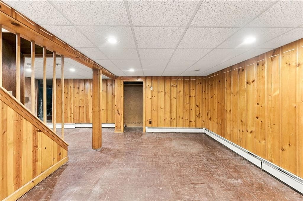 Single Family Residence at 45 Dupont Circle, North Kingstown, photo 23 of 37