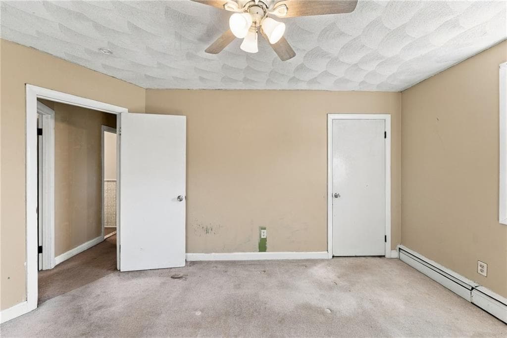 Single Family Residence at 45 Dupont Circle, North Kingstown, photo 13 of 37