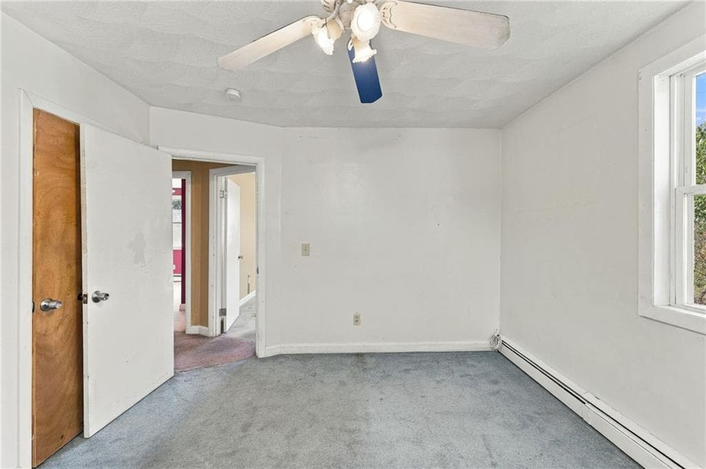 Single Family Residence at 45 Dupont Circle, North Kingstown, photo 16 of 37
