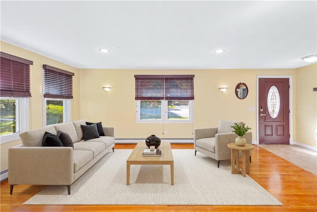 Single Family Residence at 21 Janet Drive, Johnston, photo 17 of 43