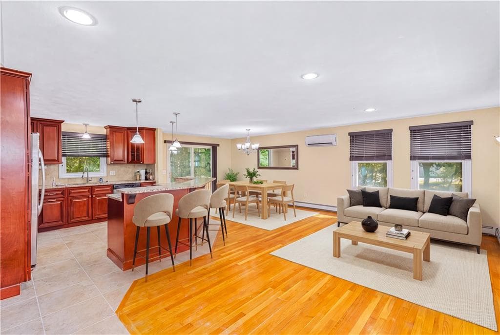 Single Family Residence at 21 Janet Drive, Johnston, photo 9 of 43