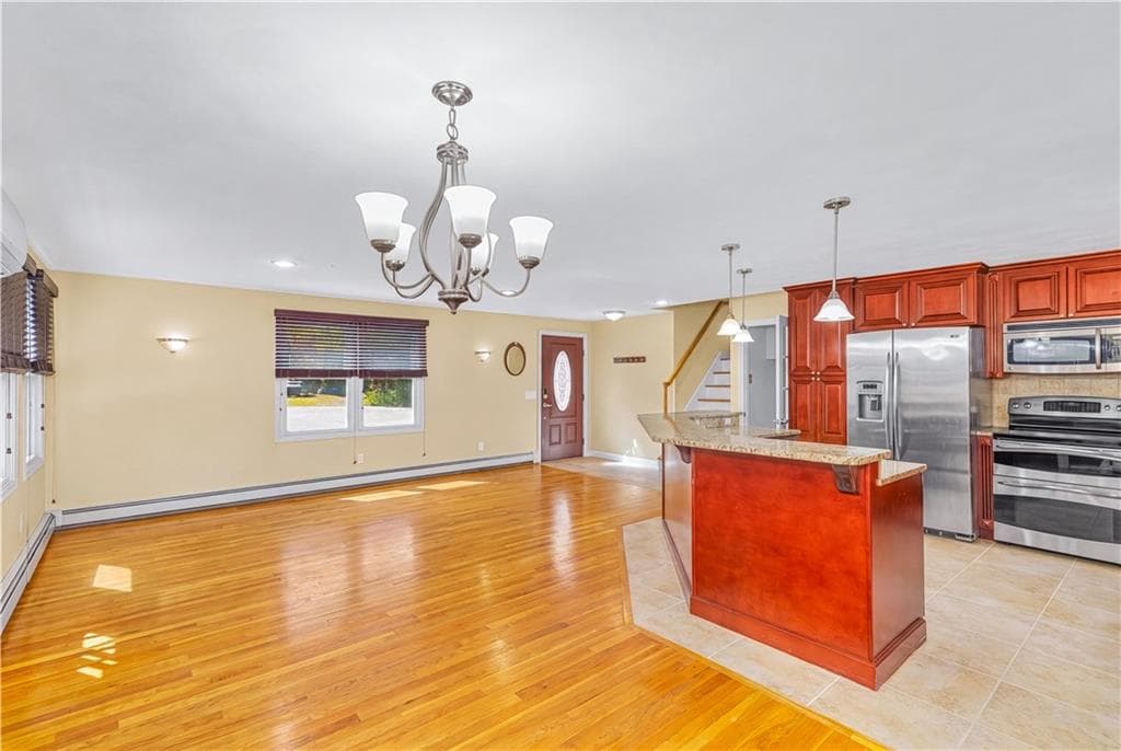Single Family Residence at 21 Janet Drive, Johnston, photo 14 of 43
