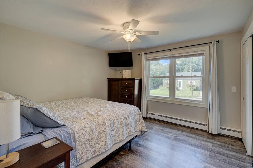 Single Family Residence at 100 Holmes Road, Warwick, photo 29 of 39