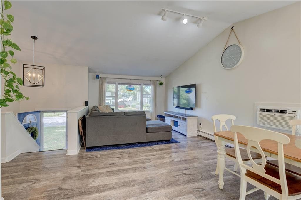 Single Family Residence at 100 Holmes Road, Warwick, photo 21 of 39