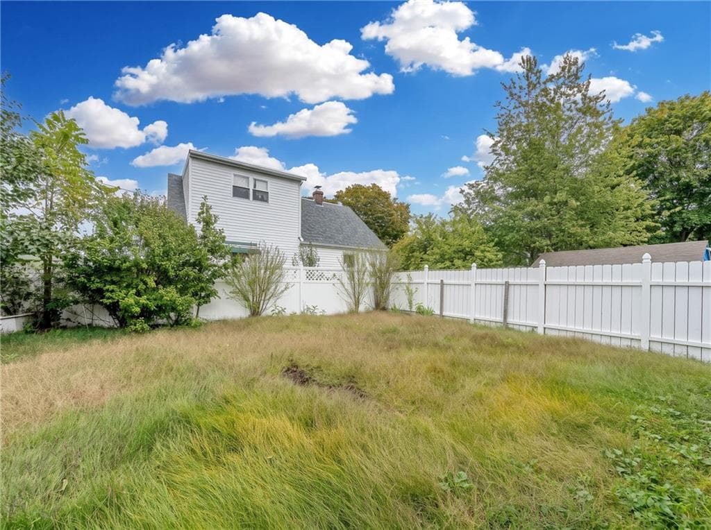 Single Family Residence at 289 Legion Way, Cranston, photo 2 of 21