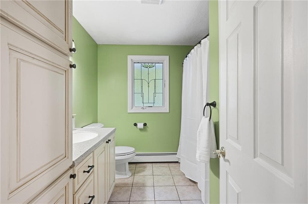 Single Family Residence at 380 Snake Hill Road, Burrillville, photo 12 of 33