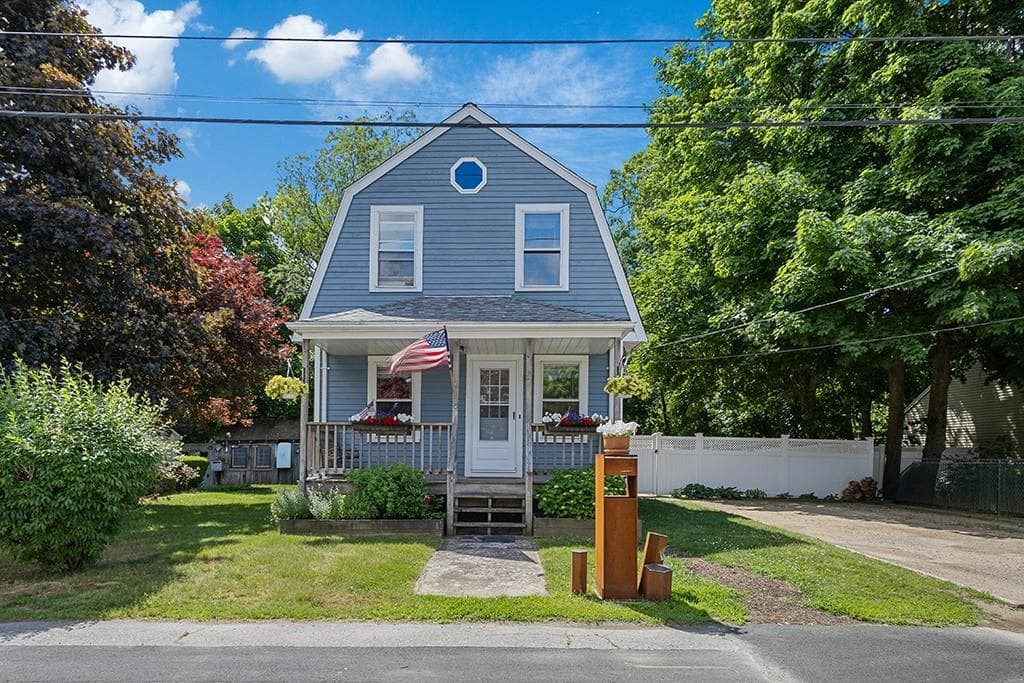 Single Family Residence at 67 Coleman Street, Seekonk, photo 3 of 26