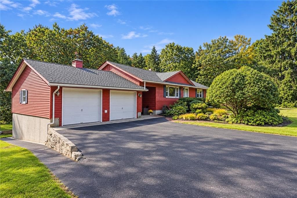 Single Family Residence at 24 Tall Timber Trail, North Smithfield, photo 2 of 30