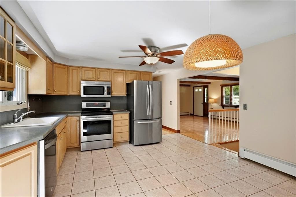 Single Family Residence at 24 Tall Timber Trail, North Smithfield, photo 6 of 30