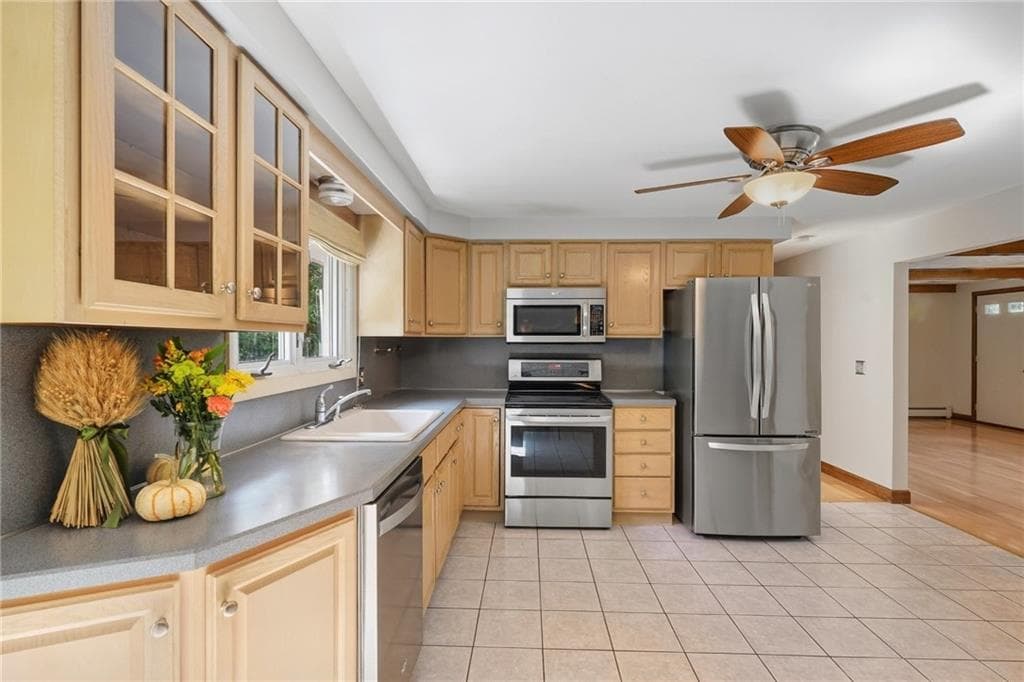 Single Family Residence at 24 Tall Timber Trail, North Smithfield, photo 4 of 30