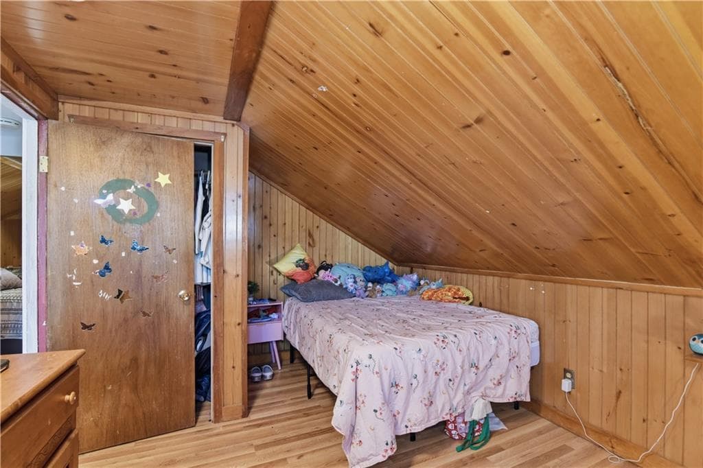 Single Family Residence at 16 Ash Avenue, Cranston, photo 13 of 22