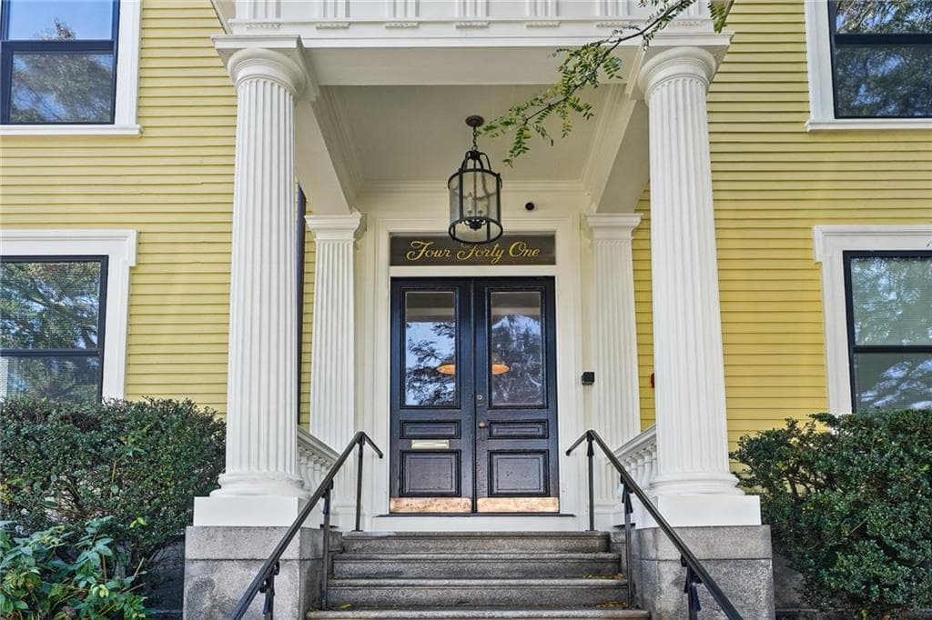 Condominium at 441 Angell Street UNIT 3, Providence, photo 2 of 30