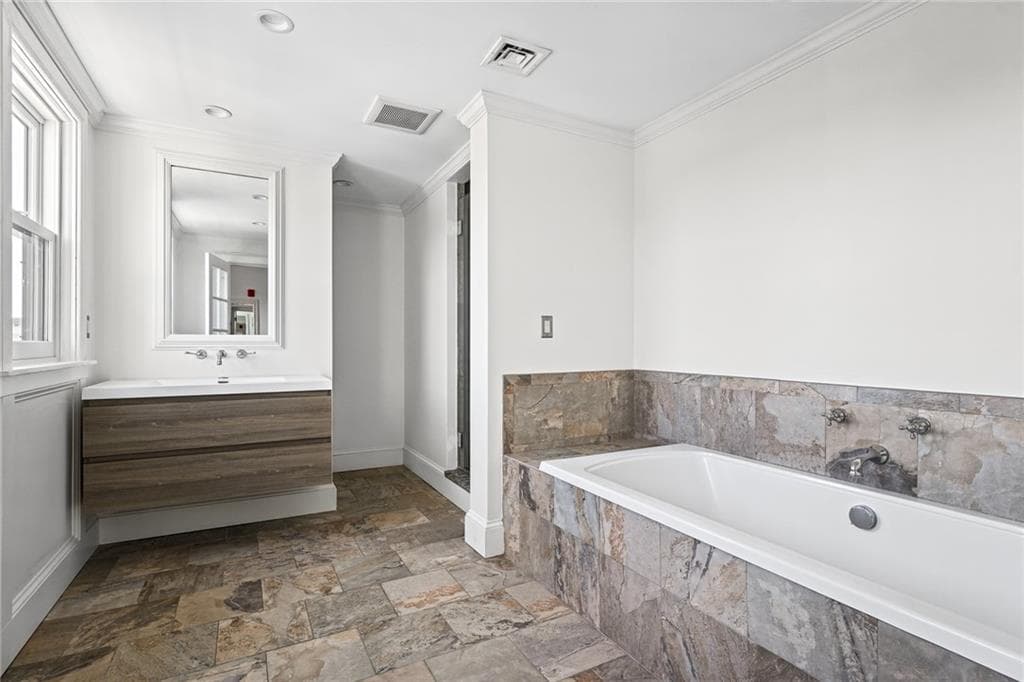 Condominium at 441 Angell Street UNIT 3, Providence, photo 20 of 30