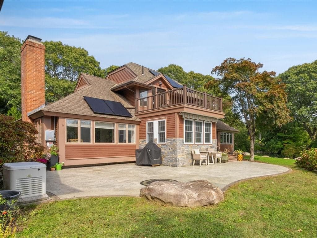 Single Family Residence at 3 Rock ridge Road, Westerly, photo 6 of 35