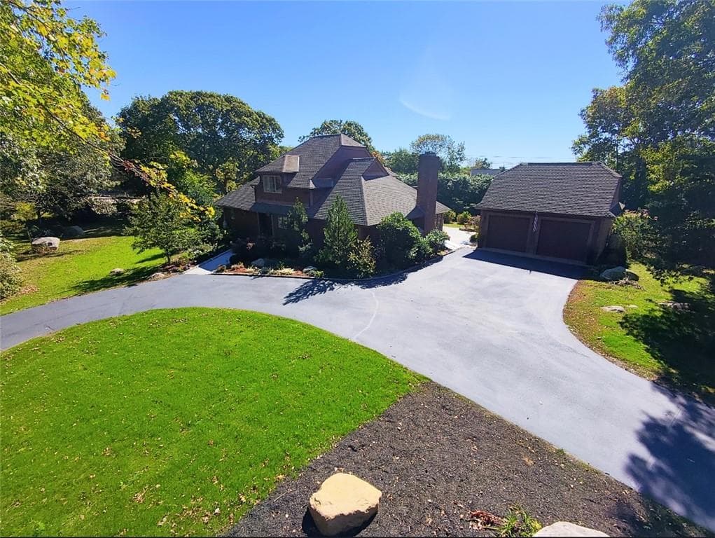 Single Family Residence at 3 Rock ridge Road, Westerly, photo 3 of 35