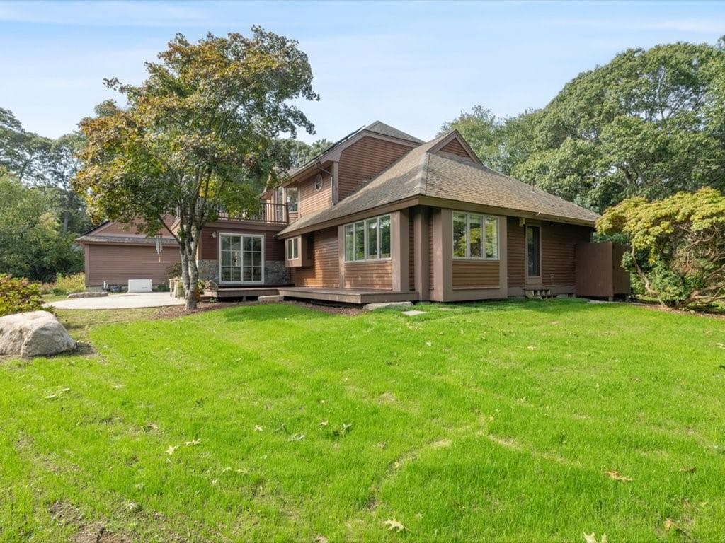 Single Family Residence at 3 Rock ridge Road, Westerly, photo 9 of 35