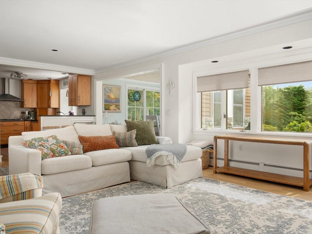 Single Family Residence at 3 Rock ridge Road, Westerly, photo 11 of 35
