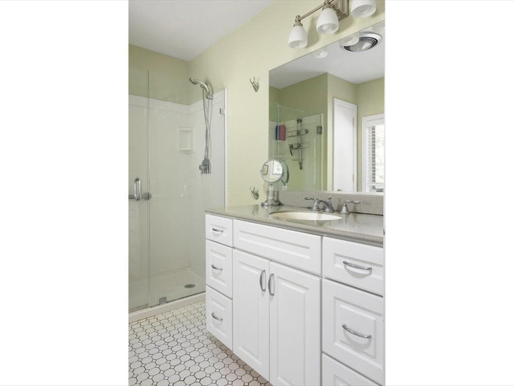 Single Family Residence at 3 Rock ridge Road, Westerly, photo 21 of 35