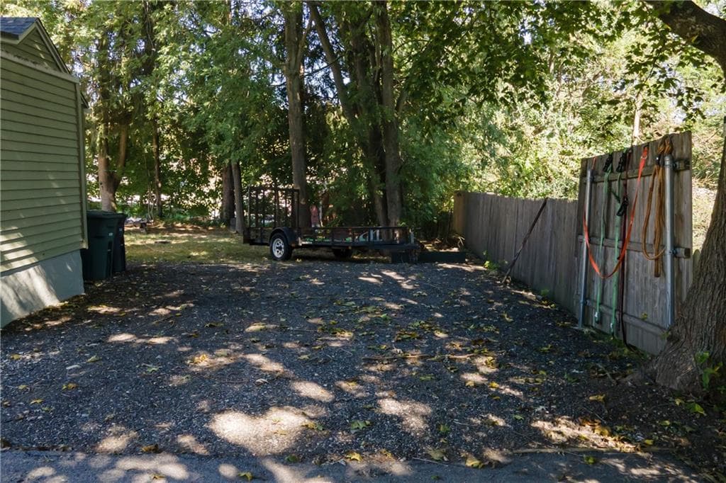 Single Family Residence at 161 tiogue Avenue, Coventry, photo 6 of 30