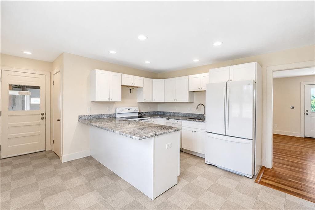 Single Family Residence at 118 A&D Wintechog Hill Road, No Stonington, photo 12 of 50