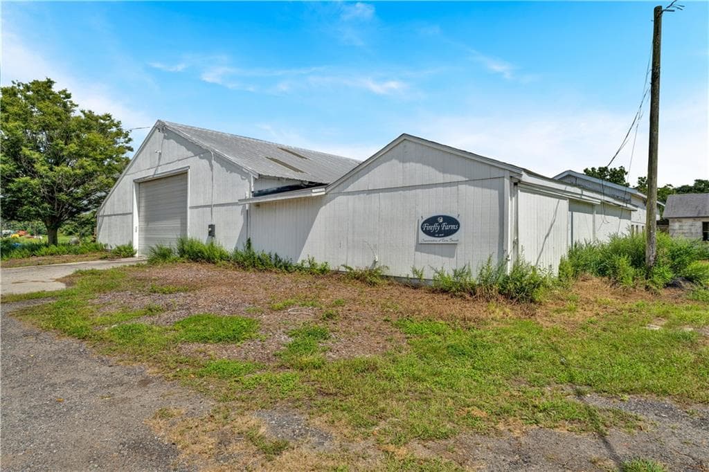 Single Family Residence at 118 A&D Wintechog Hill Road, No Stonington, photo 3 of 50