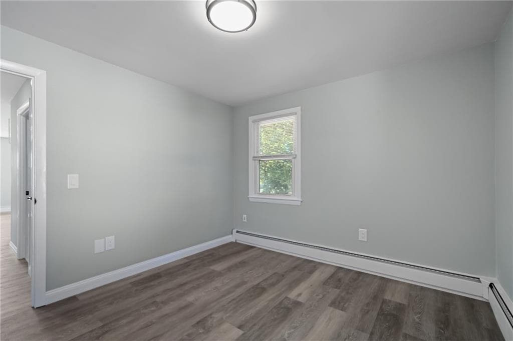 Single Family Residence at 437 Harrington Avenue, Warwick, photo 23 of 32