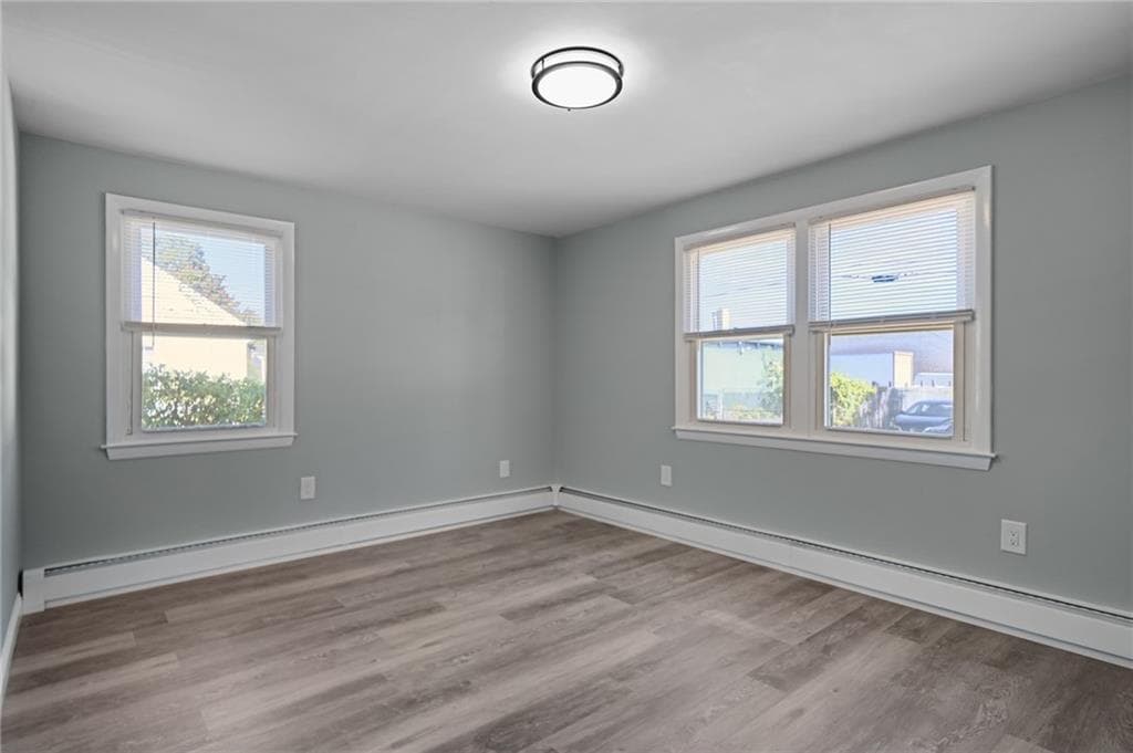 Single Family Residence at 437 Harrington Avenue, Warwick, photo 18 of 32