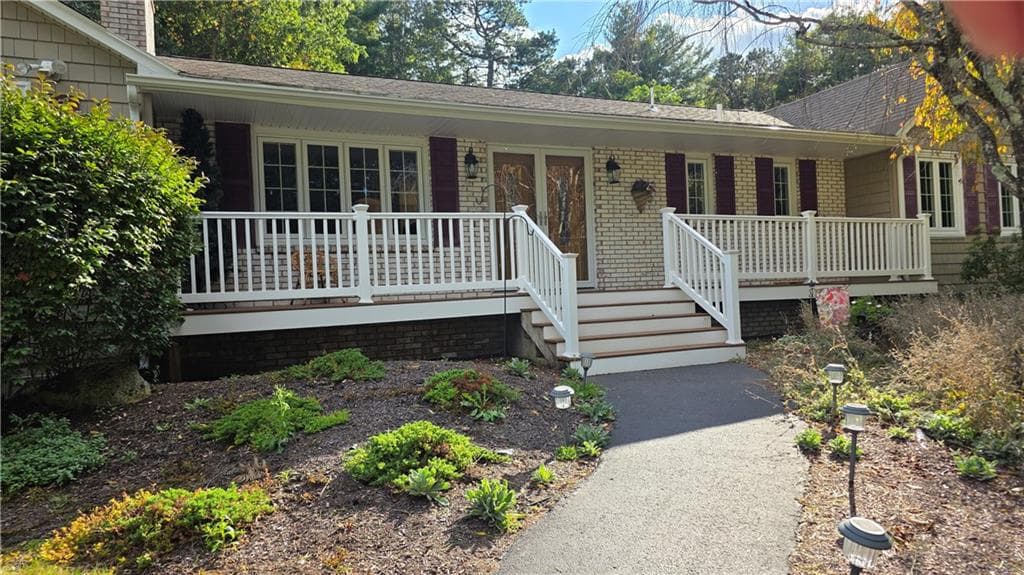 Single Family Residence at 42 Pine Tree Lane, West Greenwich, photo 6 of 49
