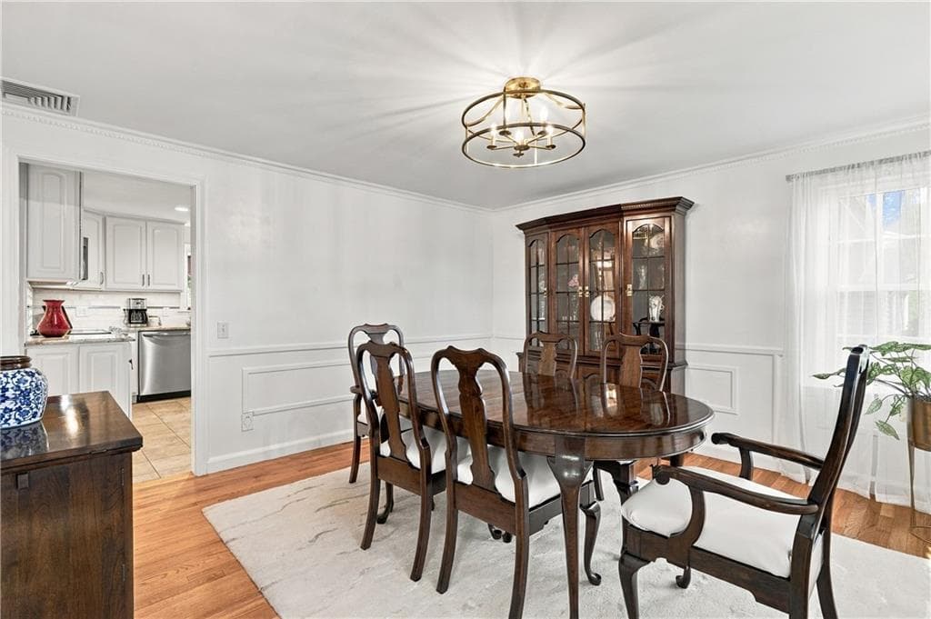 Single Family Residence at 5 Sunnyside Drive, Cumberland, photo 16 of 46