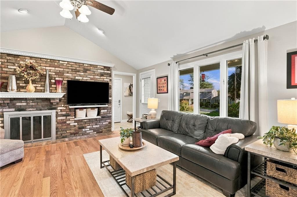 Single Family Residence at 5 Sunnyside Drive, Cumberland, photo 22 of 46