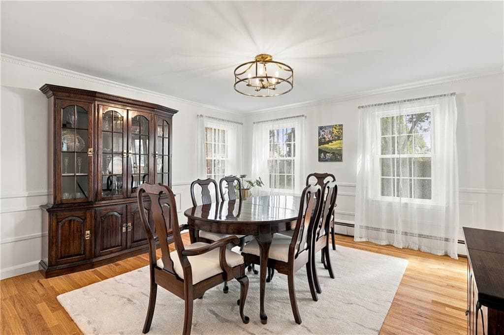 Single Family Residence at 5 Sunnyside Drive, Cumberland, photo 15 of 46