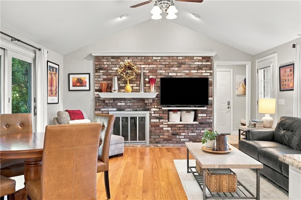 Single Family Residence at 5 Sunnyside Drive, Cumberland, photo 21 of 46