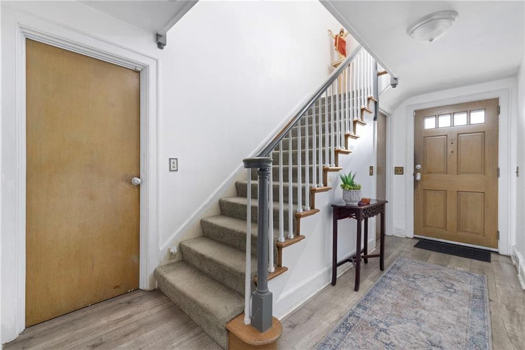 Single Family Residence at 51 Cleveland Avenue, Cranston, photo 12 of 25