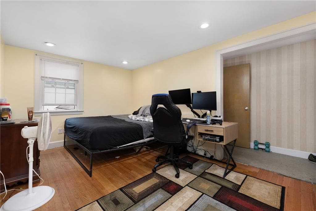 Single Family Residence at 51 Cleveland Avenue, Cranston, photo 20 of 25