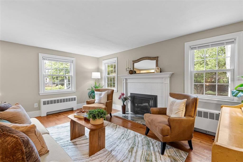 Single Family Residence at 18 Massasoit Avenue, Barrington, photo 7 of 50