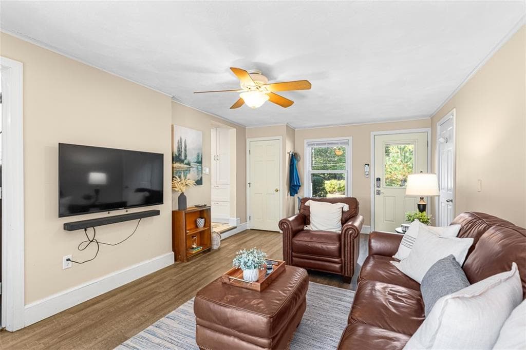 Single Family Residence at 18 Massasoit Avenue, Barrington, photo 21 of 50