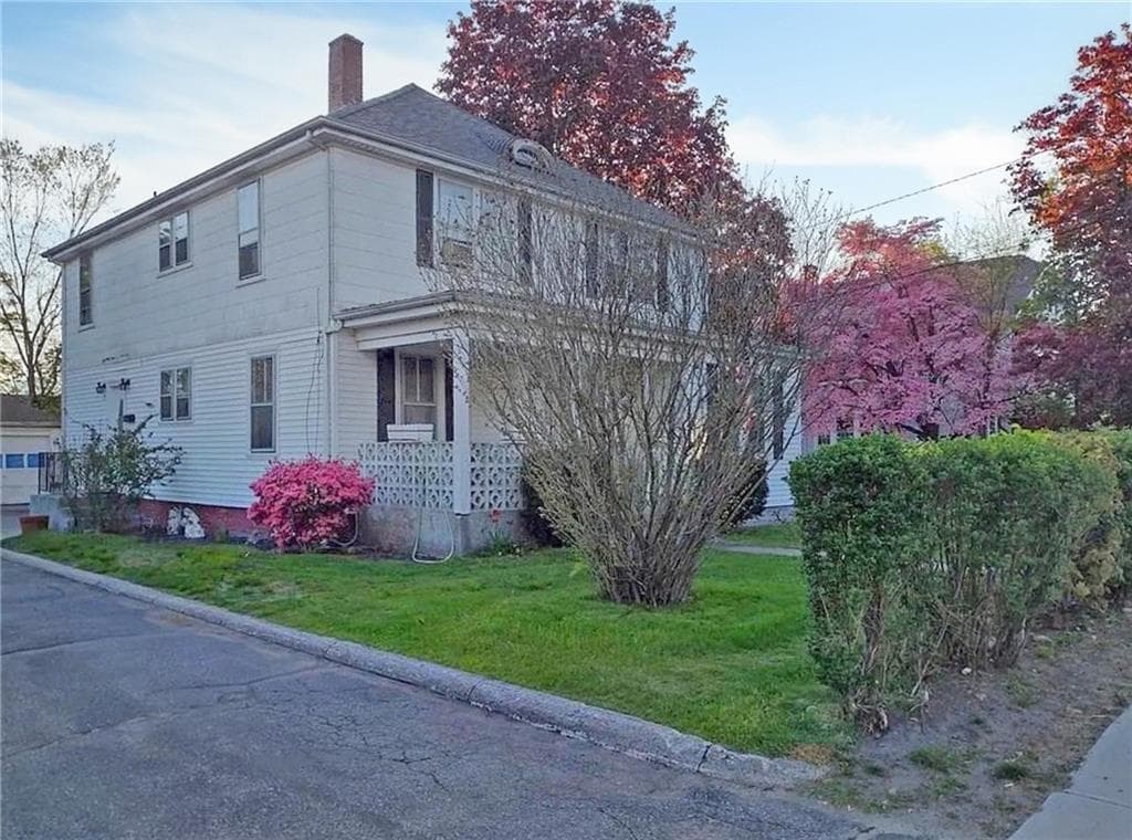 Multi Family at 404 WOONASQUATUCKET Avenue, North Providence, photo 25 of 26