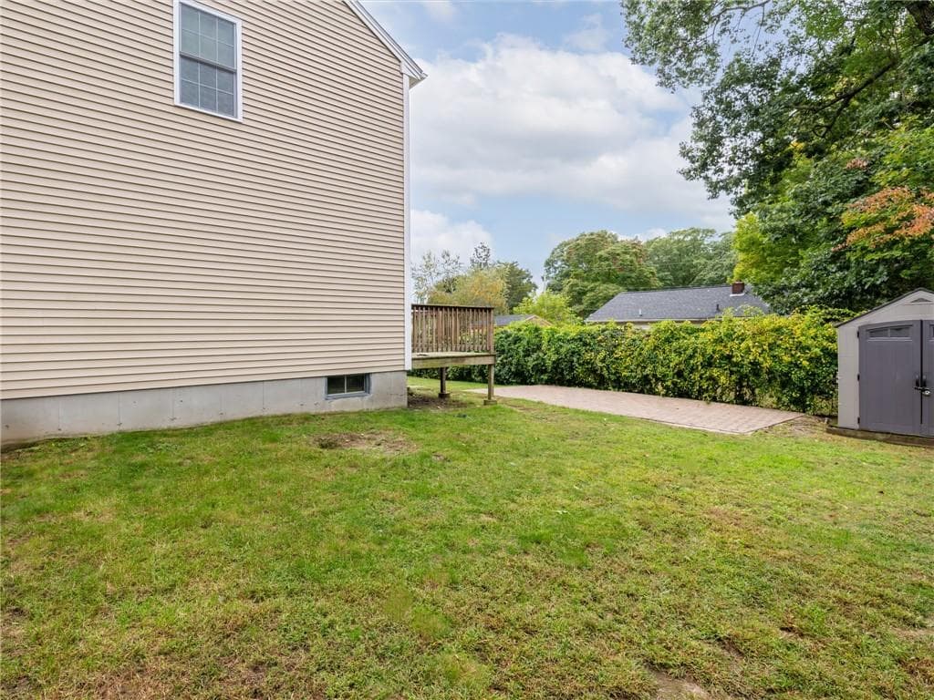 Single Family Residence at 109 Pinnery Avenue, Warwick, photo 23 of 26