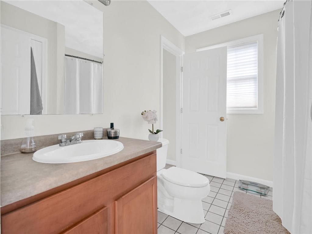 Single Family Residence at 109 Pinnery Avenue, Warwick, photo 18 of 26