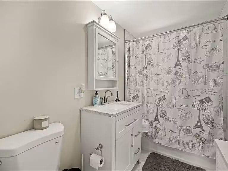 Single Family Residence at 1381 Cohannet Street, Taunton, photo 7 of 11