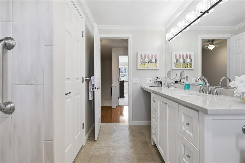 Condominium at 16 Scenery Lane, Johnston, photo 17 of 31