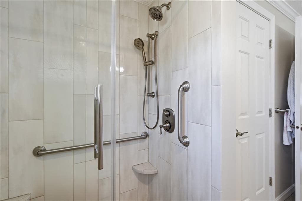Condominium at 16 Scenery Lane, Johnston, photo 16 of 31