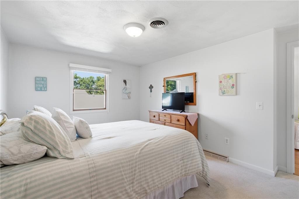 Condominium at 16 Scenery Lane, Johnston, photo 22 of 31